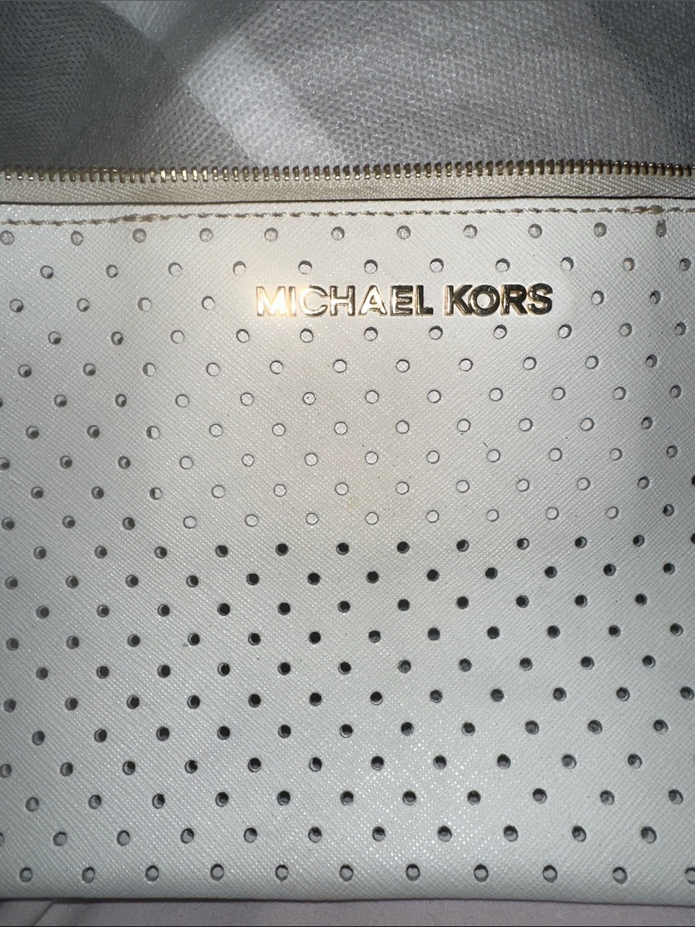 NWOT Michael Kors Ivory Perforated Zip Wristlet Clutch with Gold Hardware - Picture 6 of 6